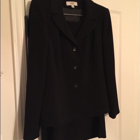 Le Suit women’s suit - Picture 2 of 4